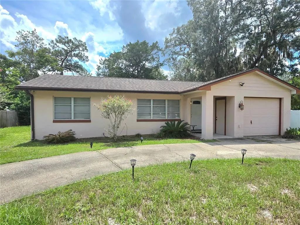 153 East Highbanks Road, DEBARY
