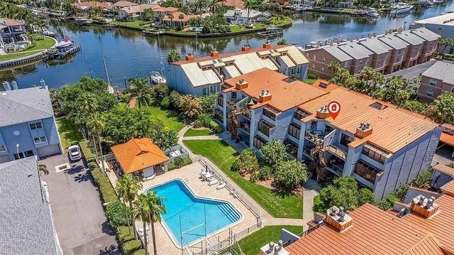 557 Pinellas Bayway 222, TIERRA VERDE