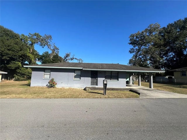 1615 Blossom Circle E, LAKELAND