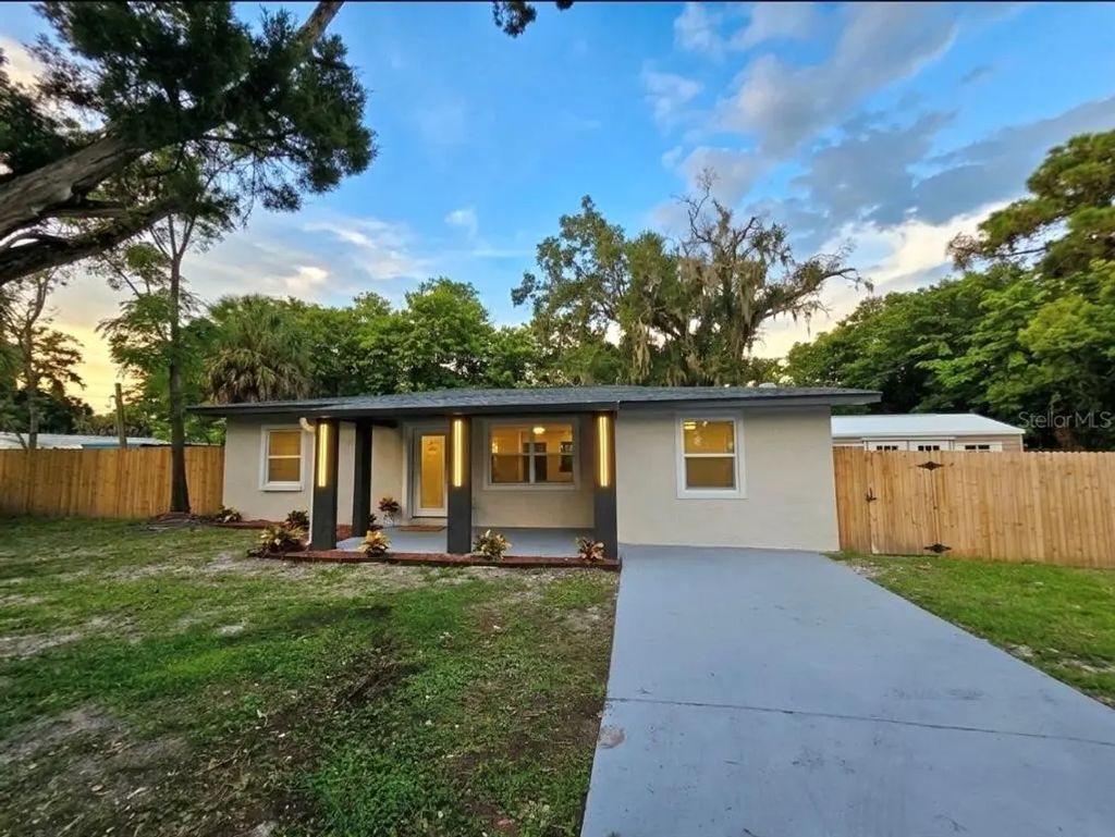 5823 Massachusetts Avenue, NEW PORT RICHEY