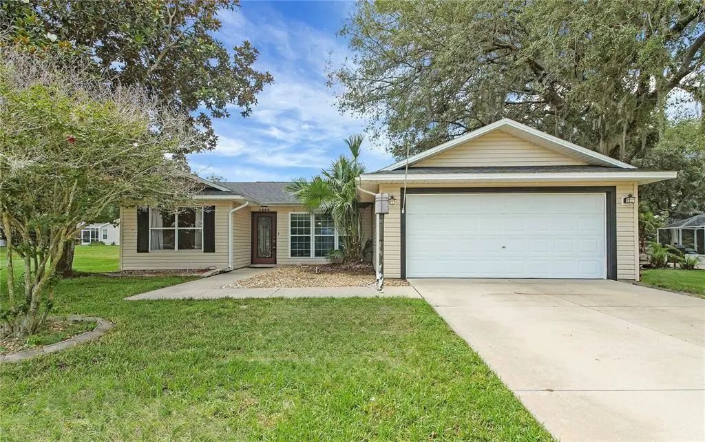 1204 Oak Hammock Lane, LADY LAKE