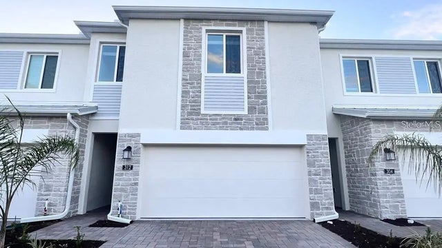 312 Nine Iron Drive, DAVENPORT