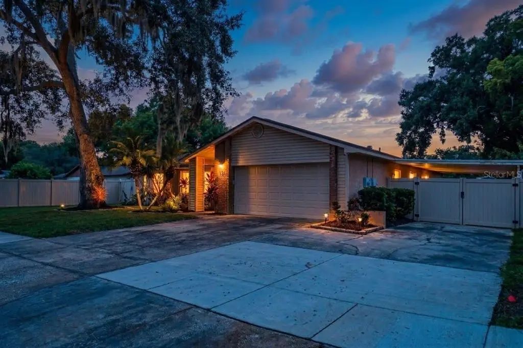 613 Pine Forest Drive, BRANDON