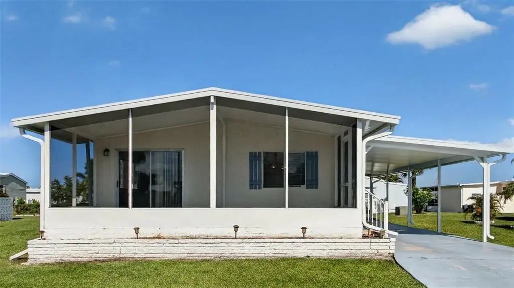 498 Longwood Drive, VENICE