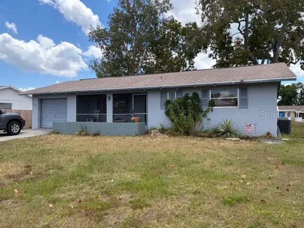 551 Grove Avenue Nw, PORT CHARLOTTE