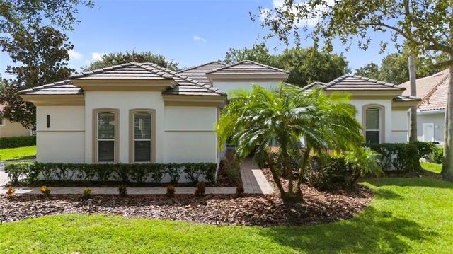 8463 Dunham Station Drive, TAMPA