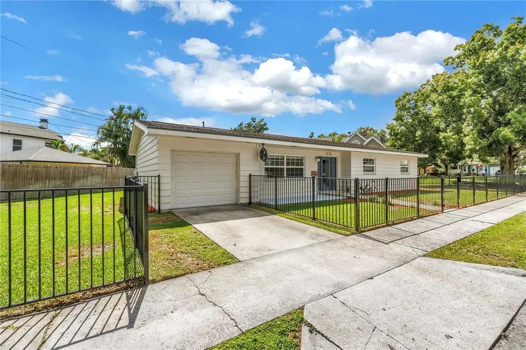 1230 Kenwood Avenue N, ST PETERSBURG