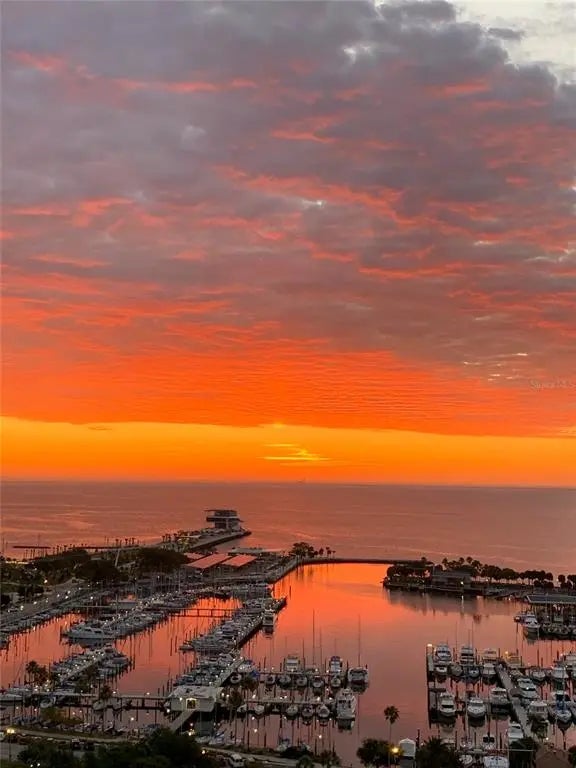 100 1st Avenue N 1804, ST PETERSBURG