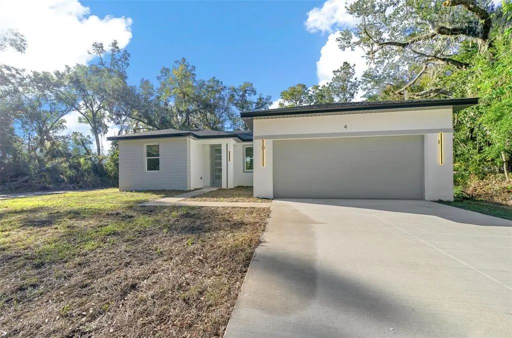 4 Oak Circle, OCALA