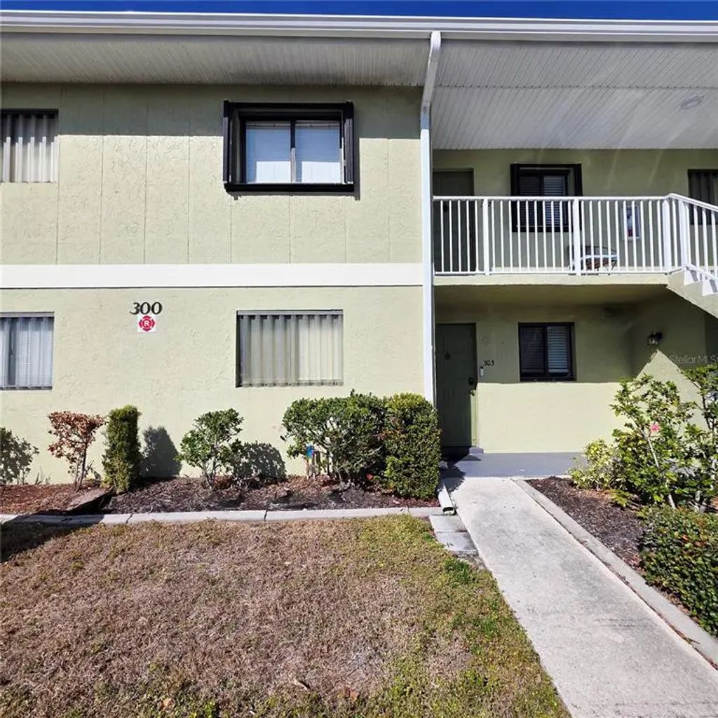 25225 Rampart Boulevard 303, PUNTA GORDA