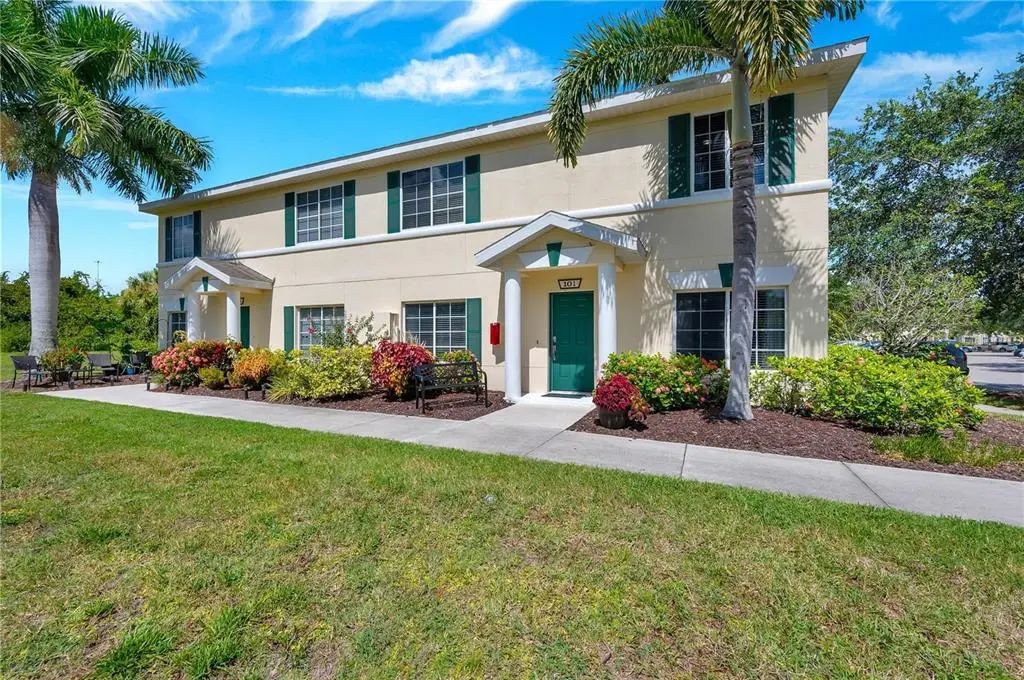 280 Cape Harbour Loop 101, BRADENTON
