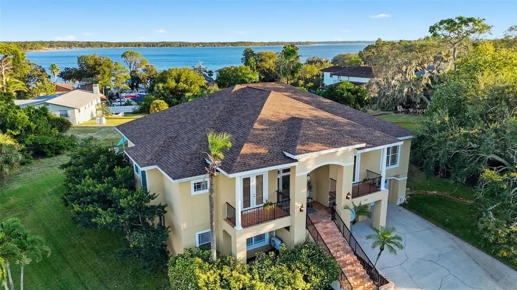122 Waterberry Drive, TARPON SPRINGS