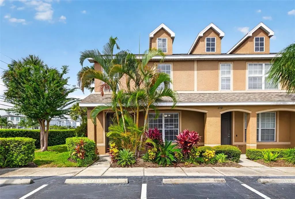 6585 Marlberry Way, LARGO