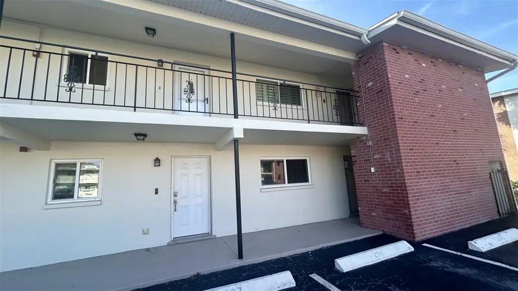 4570 Overlook Drive Ne 180, ST PETERSBURG