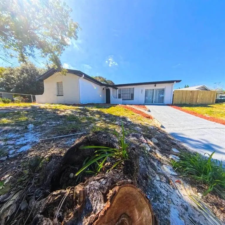 905 Spring Creek Drive, OCOEE