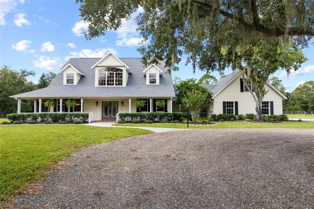 1070 Bel Air Star Parkway, SARASOTA