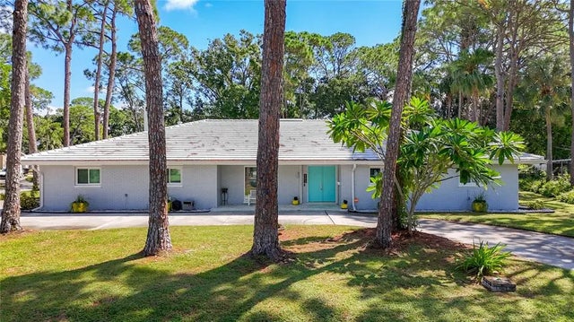 8693 15th Street N, ST PETERSBURG