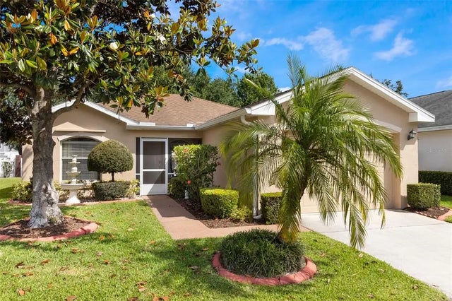 284 Lake Suzanne Drive, LAKE WALES