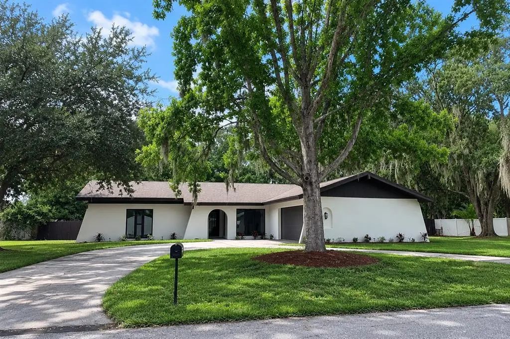 22360 Stillwood Drive, LAND O LAKES