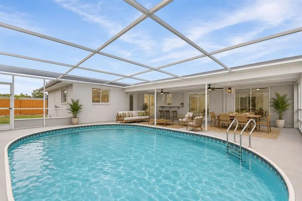 1306 Se 21st Lane, CAPE CORAL