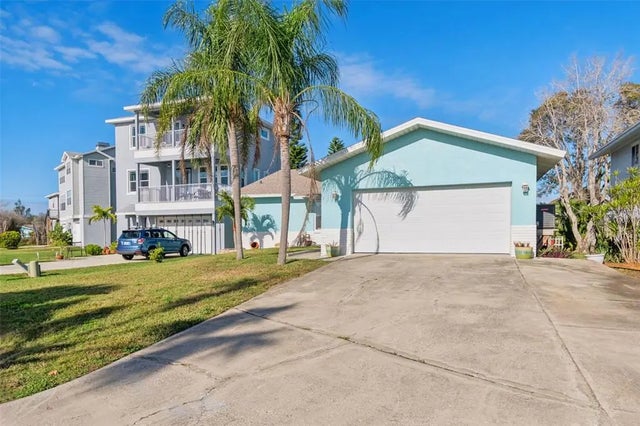 216 176th Avenue E, REDINGTON SHORES