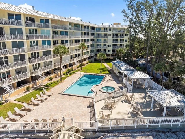 2504 Gulf Boulevard 505, INDIAN ROCKS BEACH