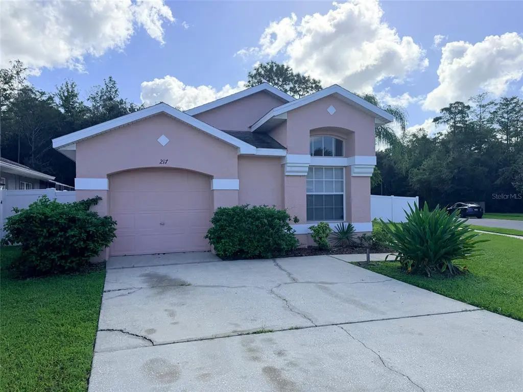 217 Coralwood Court, KISSIMMEE