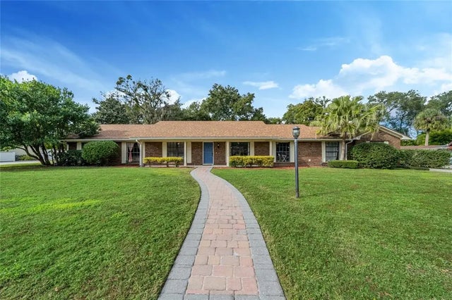 110 Valencia Loop L00p, ALTAMONTE SPRINGS