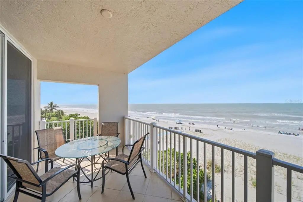 19600 Gulf Boulevard 301, INDIAN SHORES