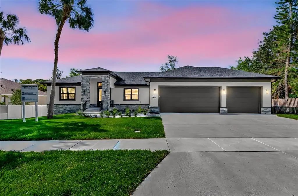 108 Irwin Street E, SAFETY HARBOR