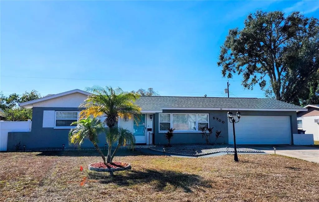 5700 30th Avenue N, ST PETERSBURG