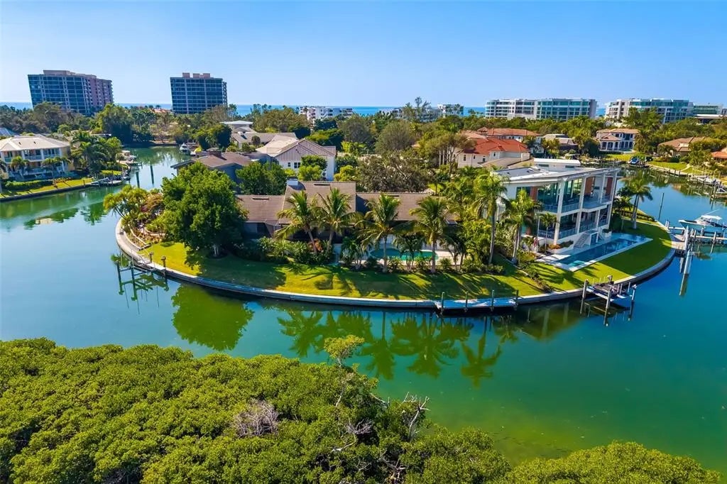 560 Harbor Cove Circle, LONGBOAT KEY