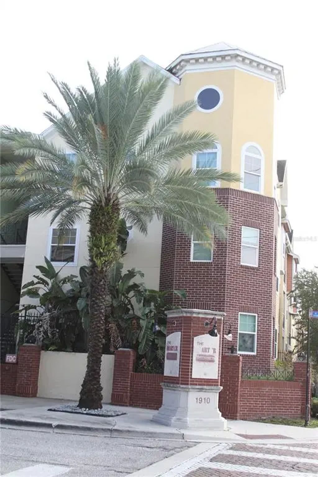 1910 E Palm Avenue 9201, TAMPA