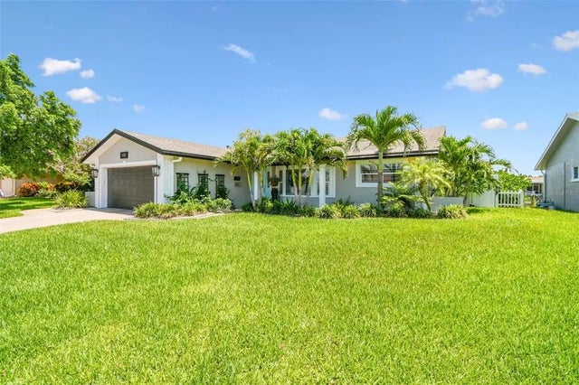 1432 50th Avenue Ne, ST PETERSBURG