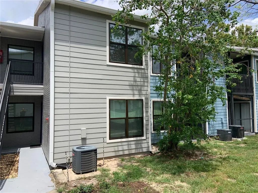 3716 Idlebrook Circle 110, CASSELBERRY