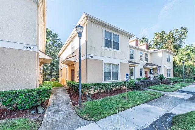 1986 Fiesta Ridge Court, TAMPA
