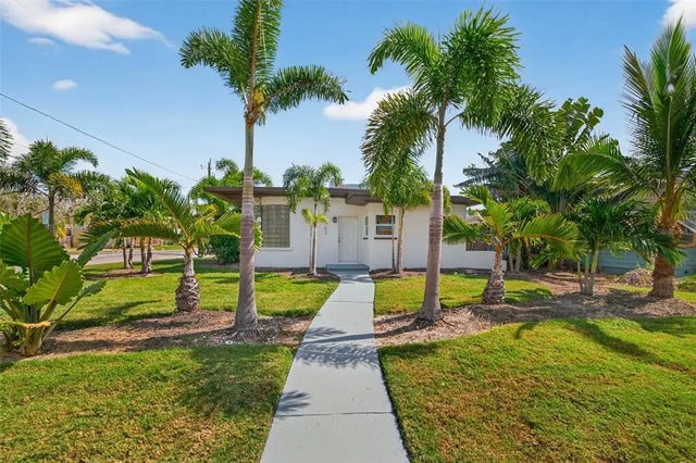 3102 Dupont Street S, GULFPORT