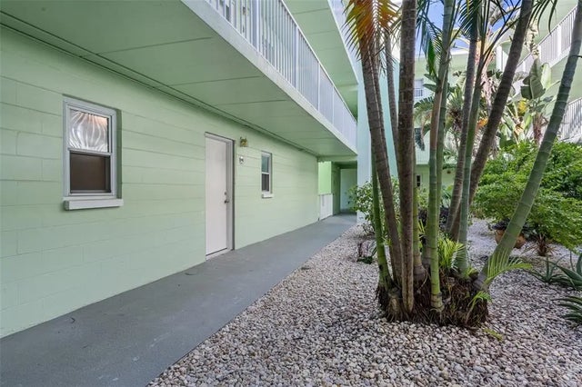 464 N Paula Drive 106, DUNEDIN