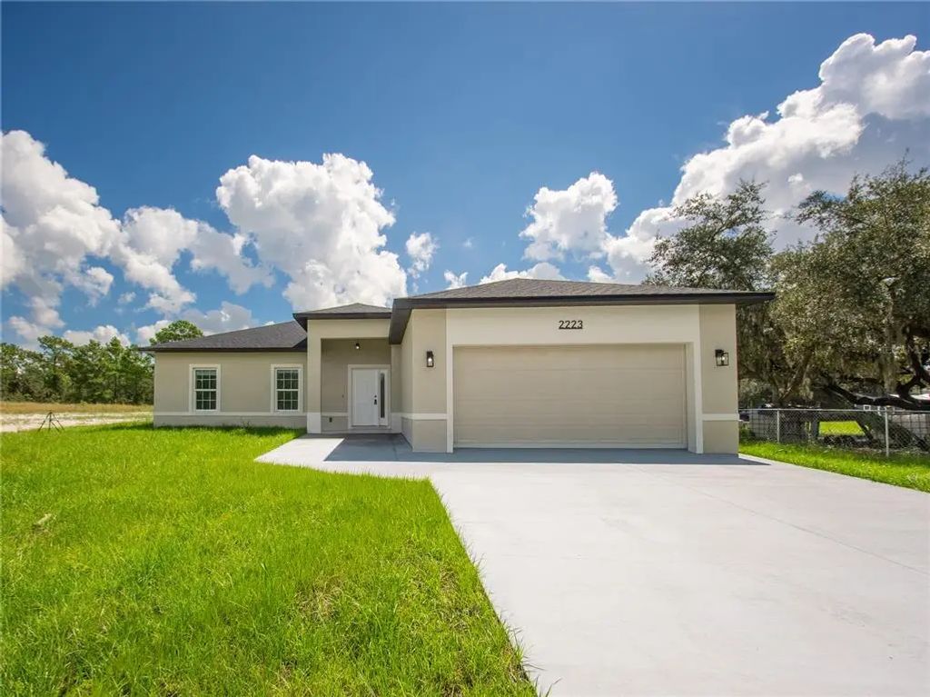 2223 Lemon Drive, LAKE WALES