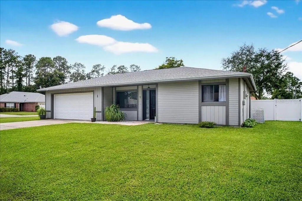 1 Brunett Lane, PALM COAST