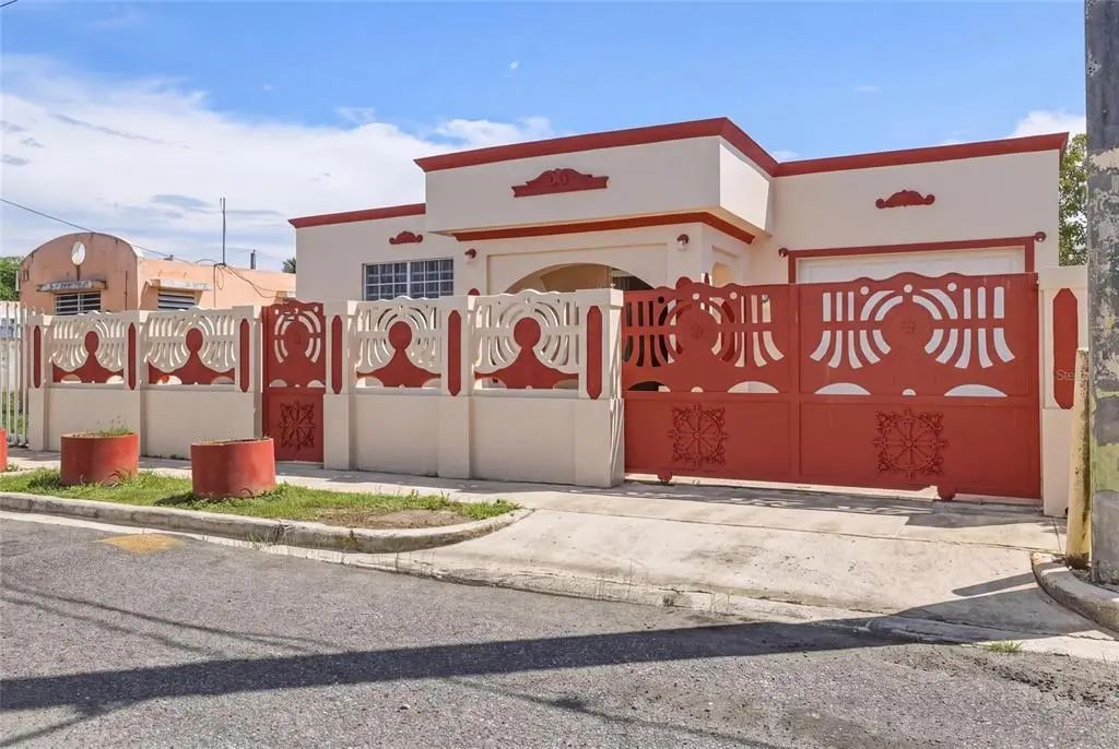F-13 Calle Franco, TOA BAJA