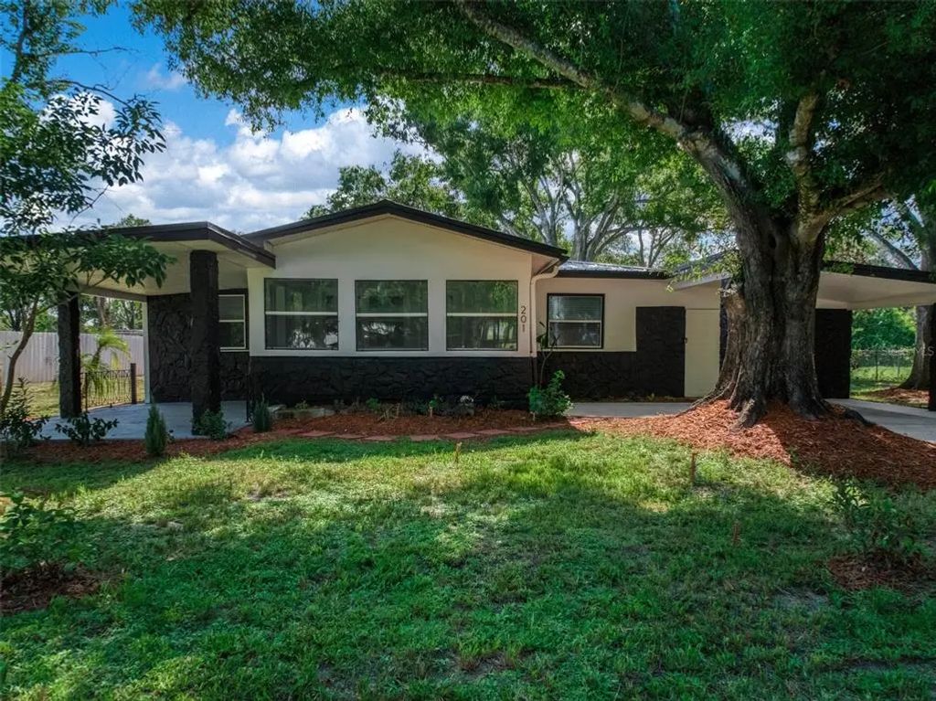 201 Brooks Rd, FROSTPROOF