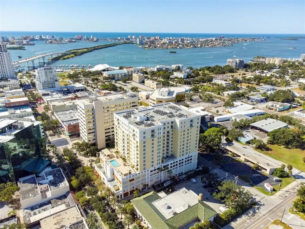 628 Cleveland Street 809, CLEARWATER