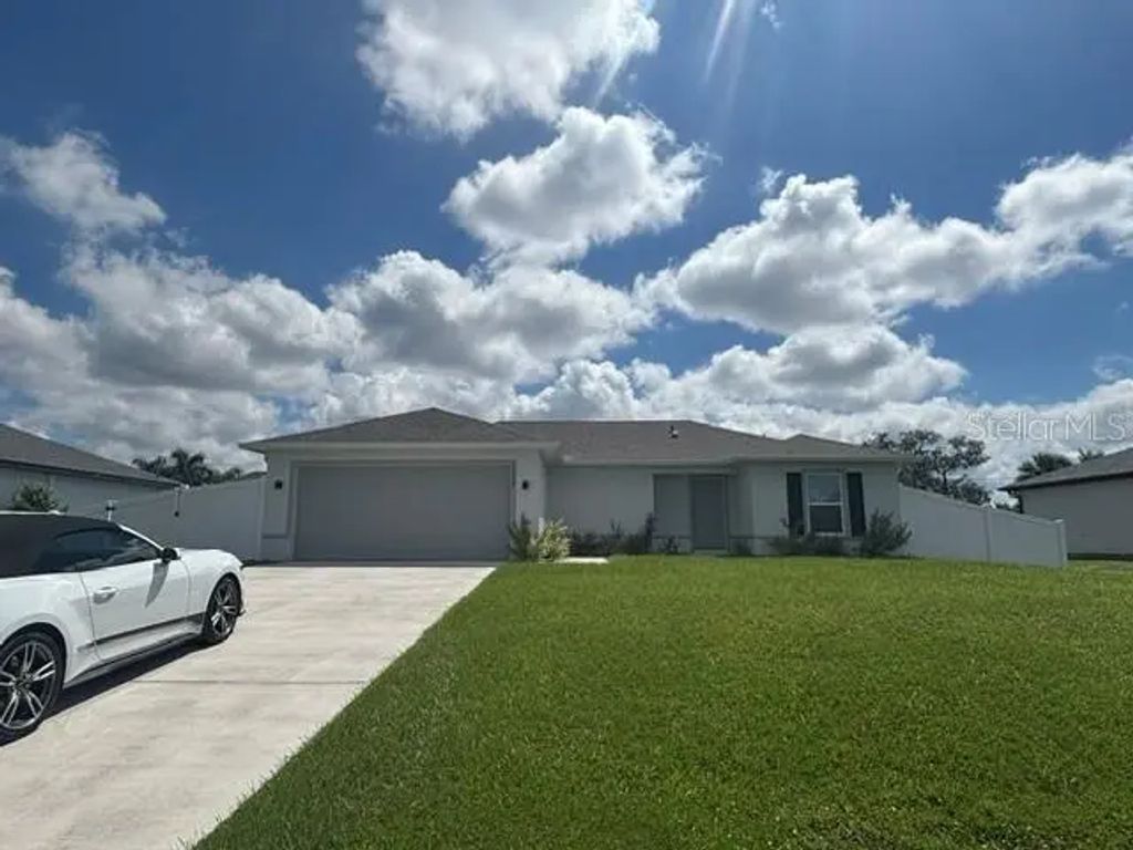 22309 Esplanade Avenue, PORT CHARLOTTE