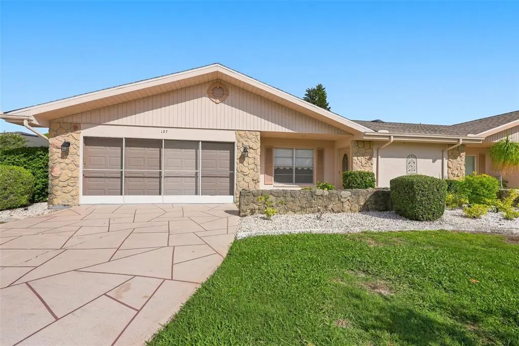 127 Wintersong Lane, SUN CITY CENTER