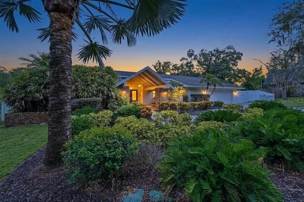 921 College Hill Drive, CLEARWATER