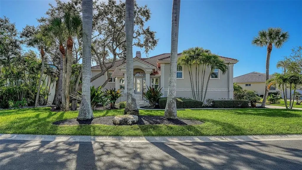3540 Bayou Circle, LONGBOAT KEY