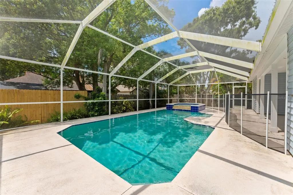 1435 Club Drive, TARPON SPRINGS
