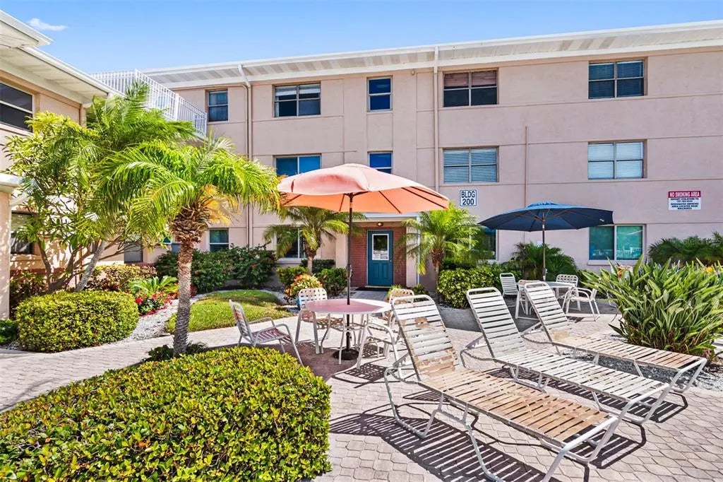 6700 Sunset Way 406, ST PETE BEACH