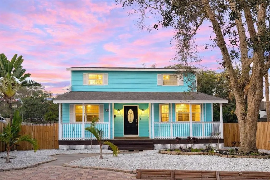 795 Plymouth Street, SARASOTA